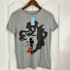 Disney Mickey Mouse and shadow Grey Short Sleeve Tee Shirt Womens‎ Medium. NWT